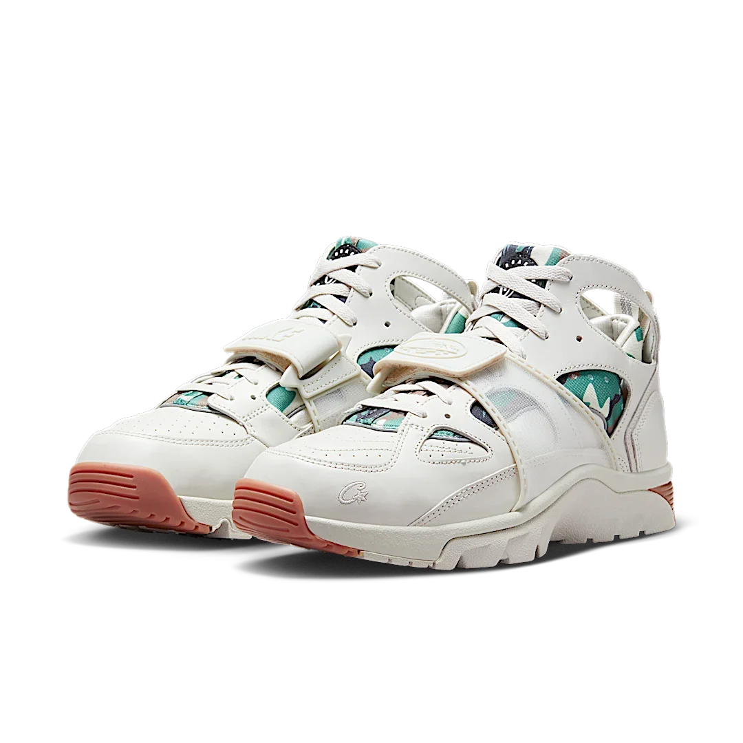 Overkicks - Nike Air Trainer Huarache Corteiz Light Bone (FQ8793-002) - vista trasera