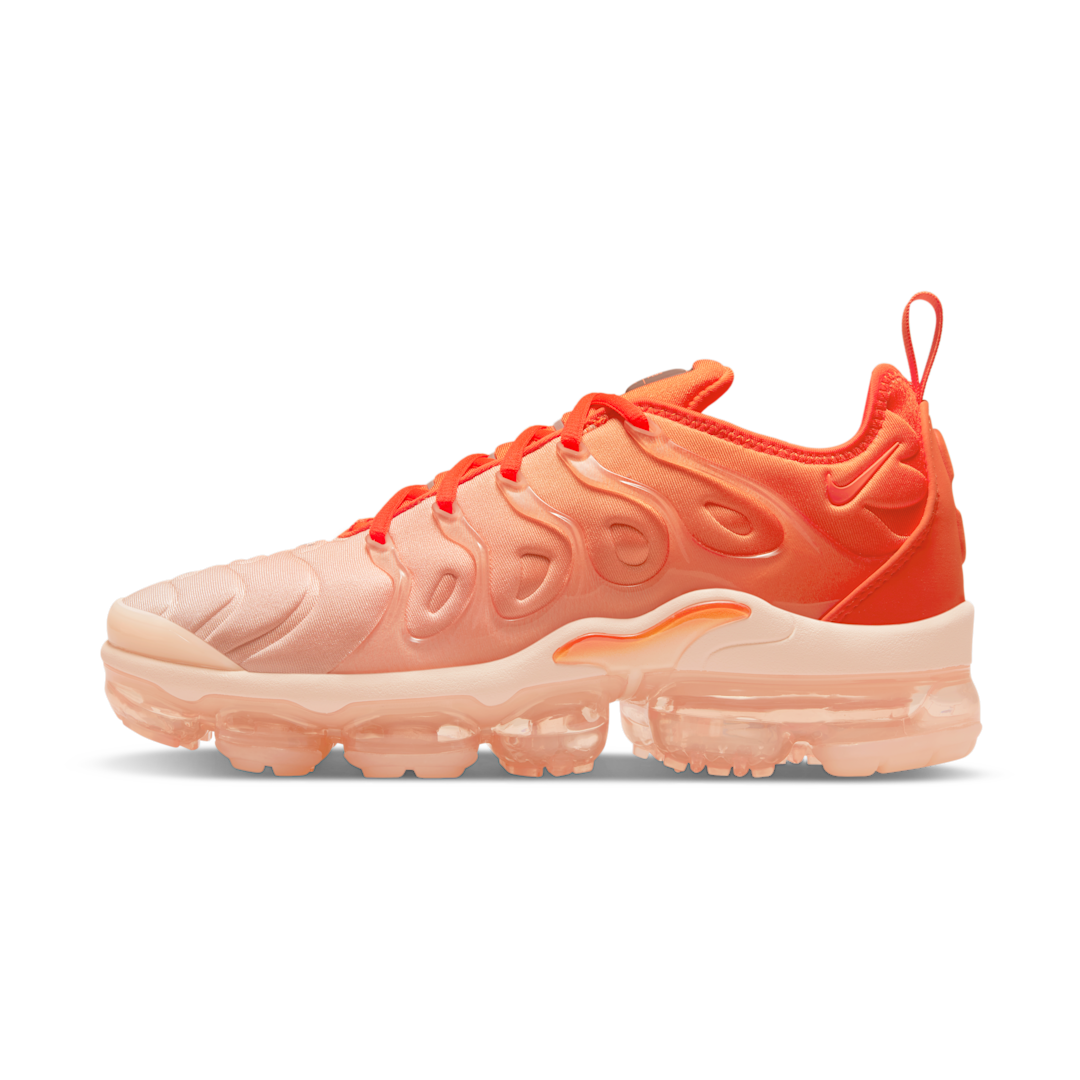 Overkicks - Nike Air VaporMax Plus Citrus (Womens) (DQ8588-800) - vista lateral