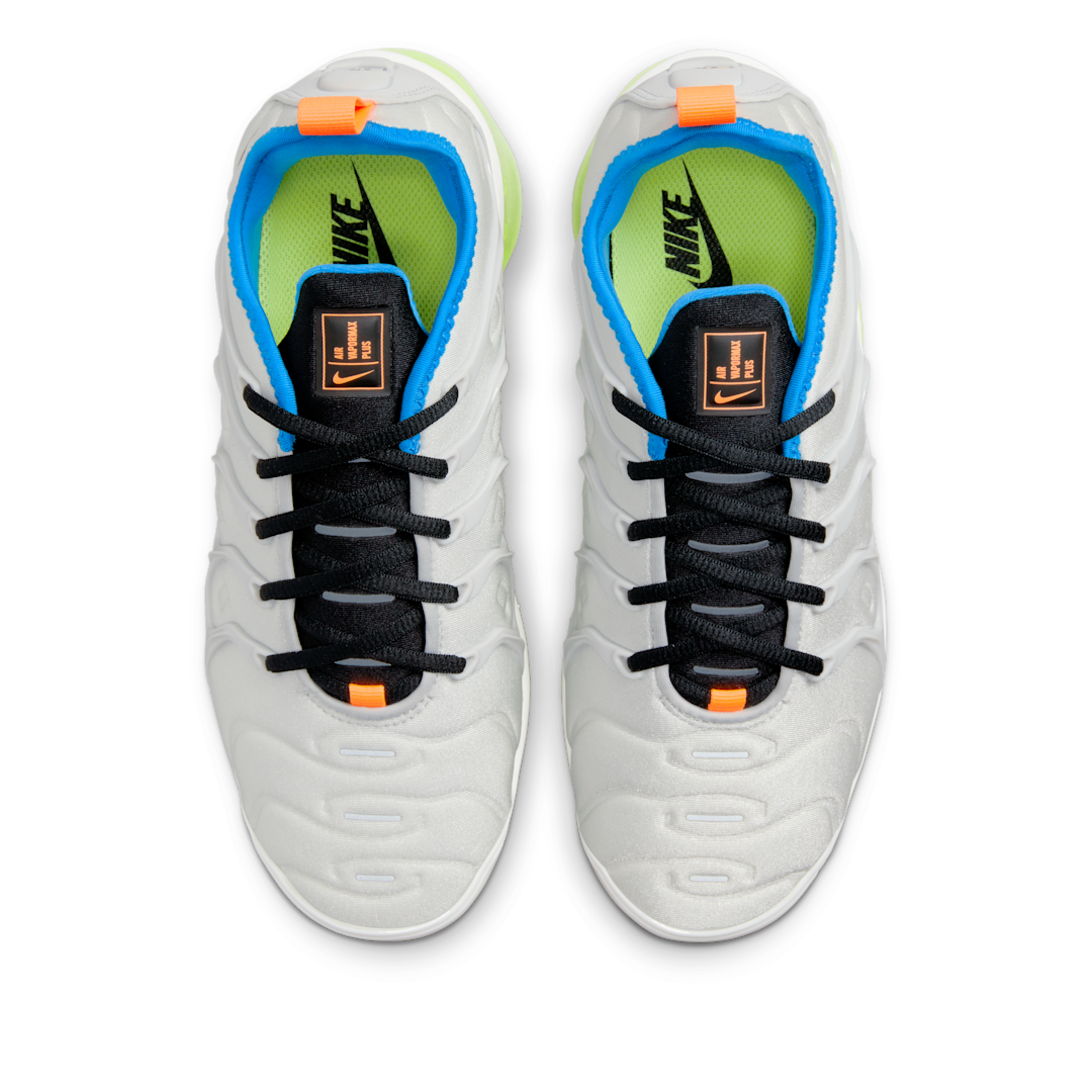 Overkicks - Nike Air VaporMax Plus Photon Dust Volt (Womens) (DQ4695-001) - par completo