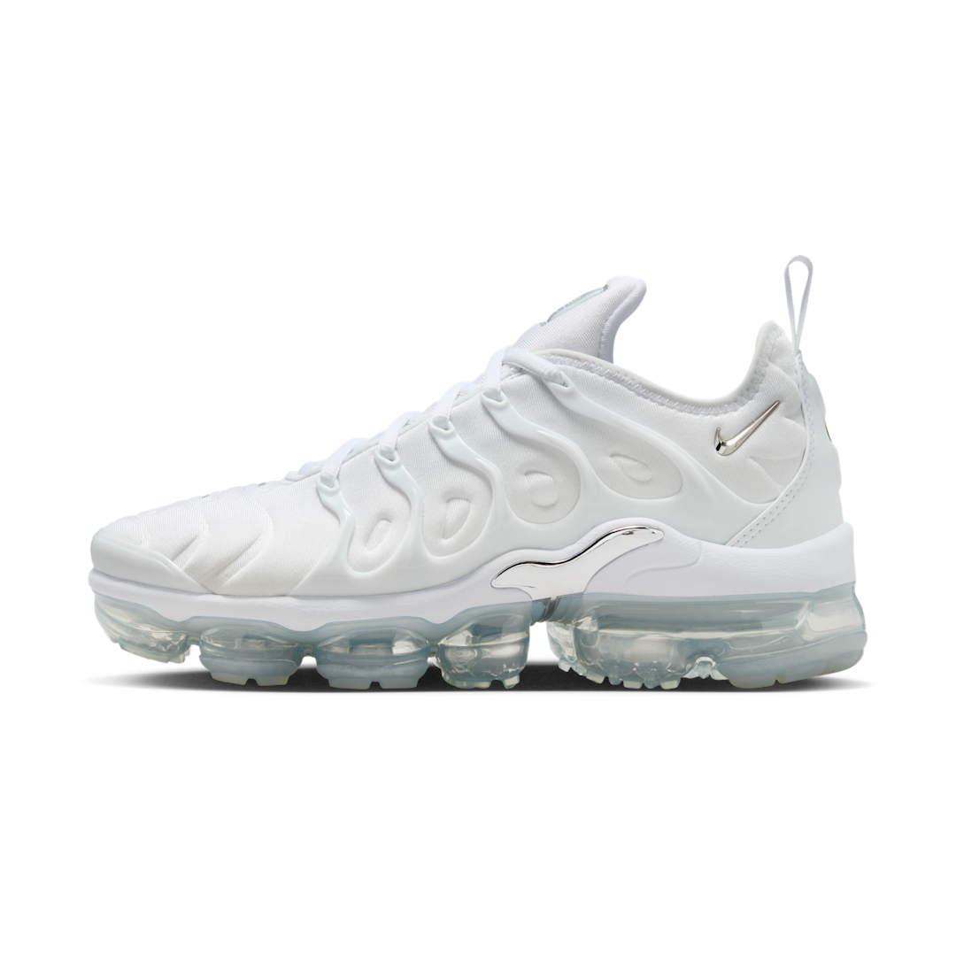 Overkicks - Nike Air VaporMax Plus White Chrome (Womens) (FQ8895-100) - vista lateral