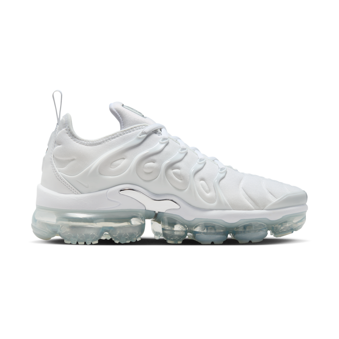 Overkicks - Nike Air VaporMax Plus White Chrome (Womens) (FQ8895-100) - par completo