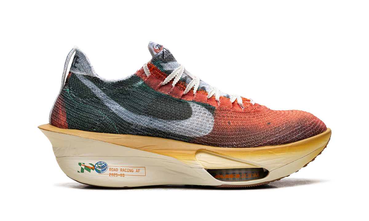 Overkicks - Nike Air Zoom Alphafly Next% 3 International Running Pack The Sting (IH3575-999) - detalle talon