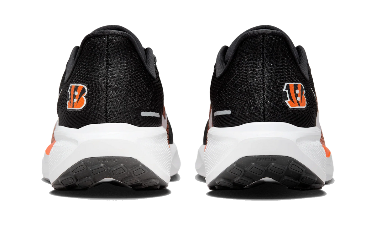 Overkicks - Nike Air Zoom Pegasus 41 Cincinnati Bengals (2025) (IB3189-001) - detalle talon