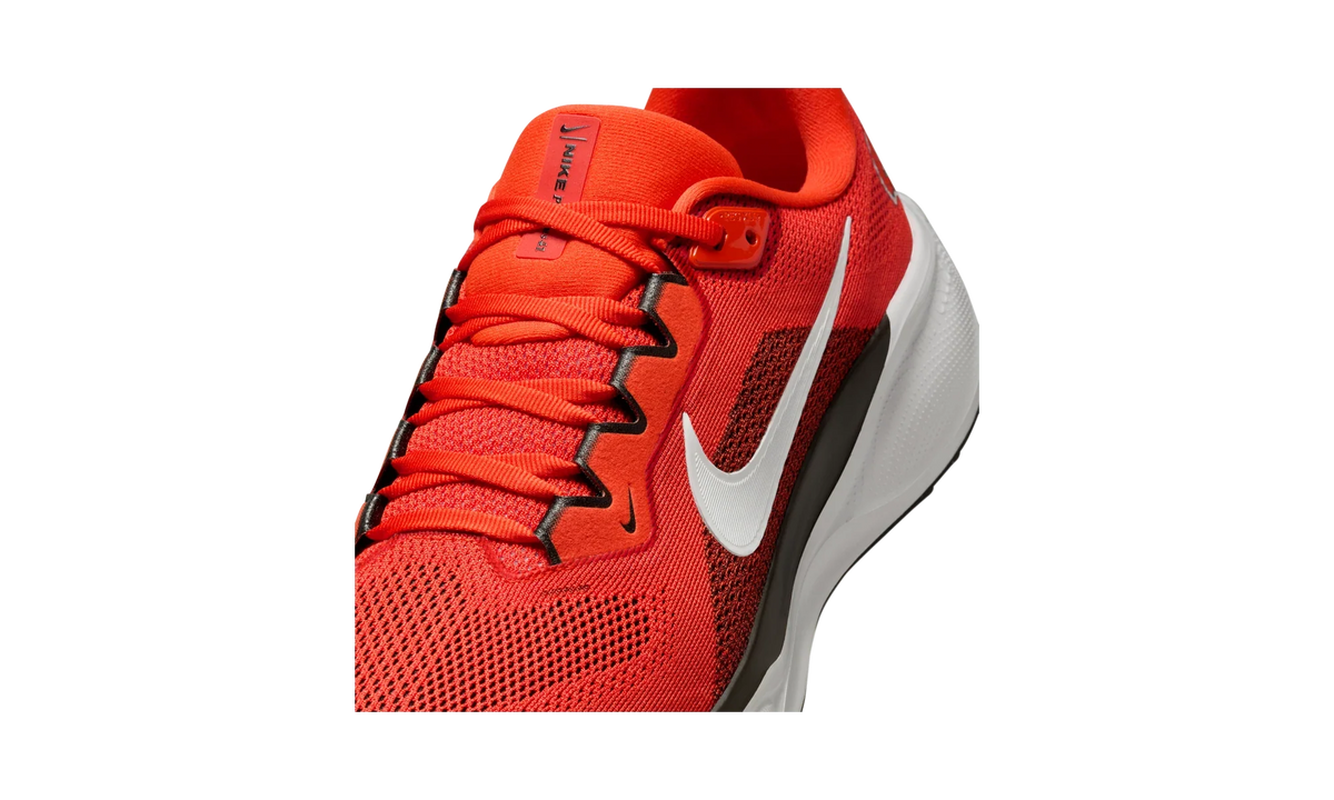 Overkicks - Nike Air Zoom Pegasus 41 Cleveland Browns (2025) (IB3202-800) - detalle lateral interior