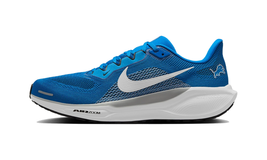 Overkicks - Nike Air Zoom Pegasus 41 Detroit Lions (2025) (IB3206-400) - vista lateral