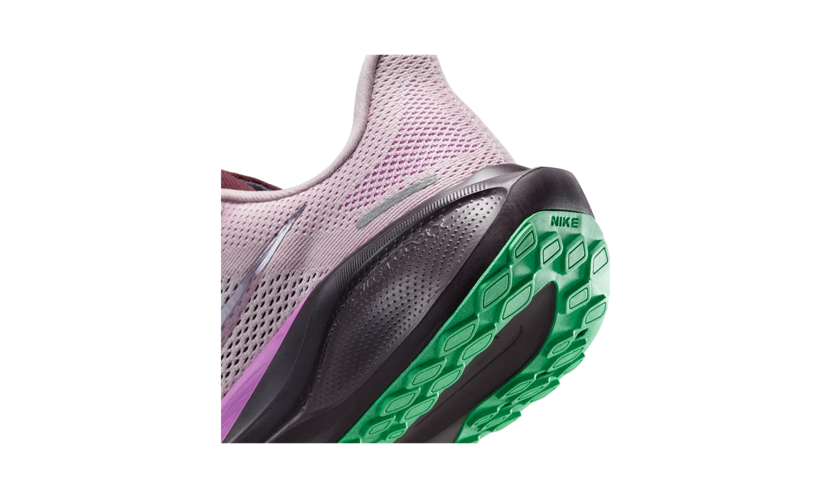 Overkicks - Nike Air Zoom Pegasus 41 Faith Kipyegon Plum Chalk (Womens) (IB4199-500) - detalle