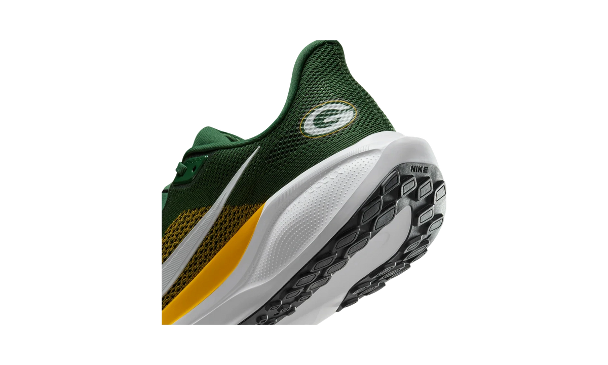 Overkicks - Nike Air Zoom Pegasus 41 Green Bay Packers (2025) (IB3216-300) - detalle