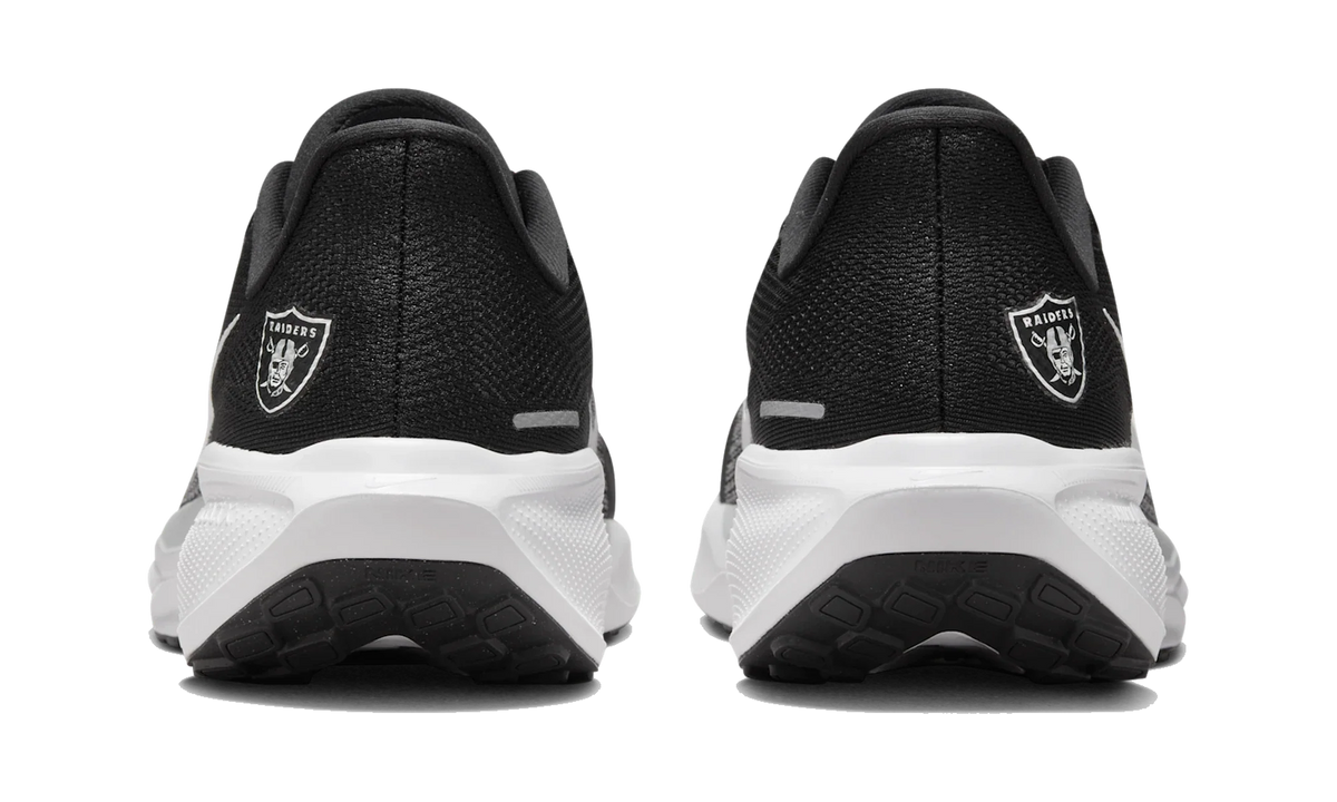 Overkicks - Nike Air Zoom Pegasus 41 Las Vegas Raiders (2025) (IB3201-001) - detalle talon