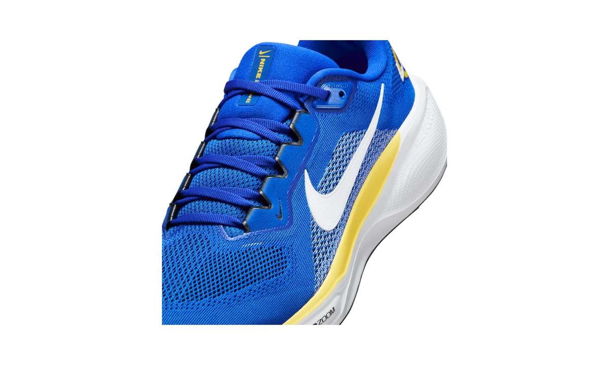 Overkicks - Nike Air Zoom Pegasus 41 Los Angeles Rams (2025) (IB3199-400) - detalle lateral interior