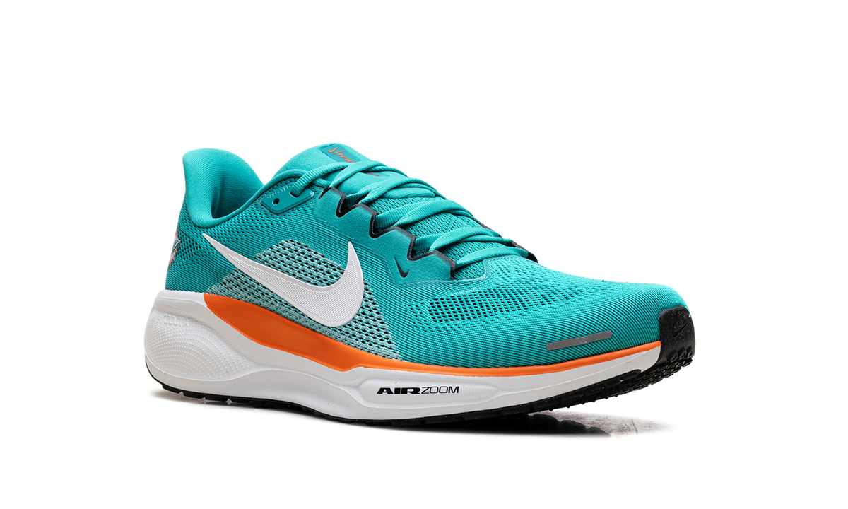 Overkicks - Nike Air Zoom Pegasus 41 Miami Dolphins (2025) (IB3200-300) - detalle lateral interior