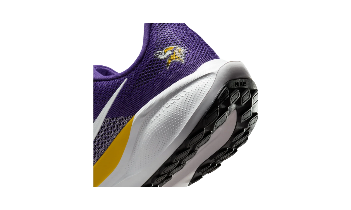 Overkicks - Nike Air Zoom Pegasus 41 Minnesota Vikings (2025) (IB3188-500) - detalle
