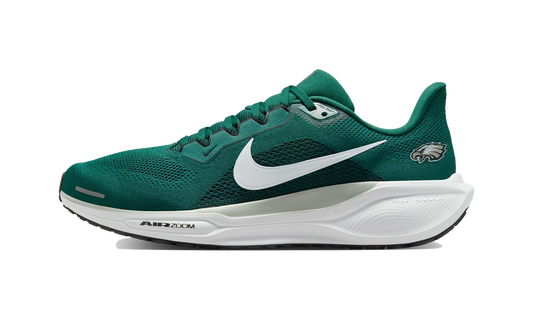 Overkicks - Nike Air Zoom Pegasus 41 Philadelphia Eagles (2025) (IB3215-300) - vista lateral