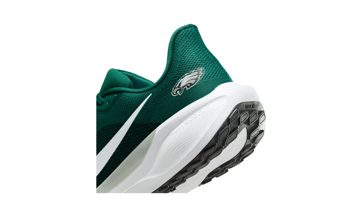 Overkicks - Nike Air Zoom Pegasus 41 Philadelphia Eagles (2025) (IB3215-300) - detalle