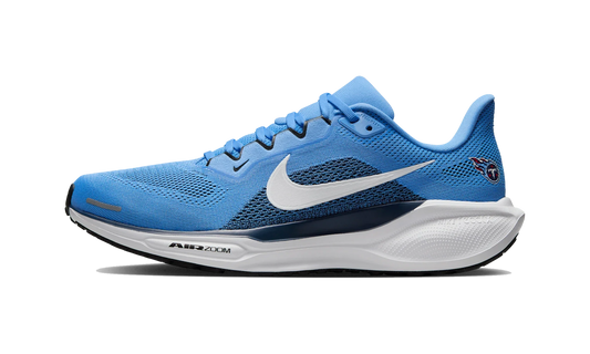 Overkicks - Nike Air Zoom Pegasus 41 Tennessee Titans (2025) (IB3204-400) - vista lateral