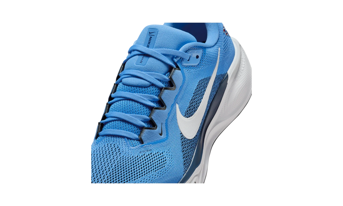 Overkicks - Nike Air Zoom Pegasus 41 Tennessee Titans (2025) (IB3204-400) - detalle lateral interior