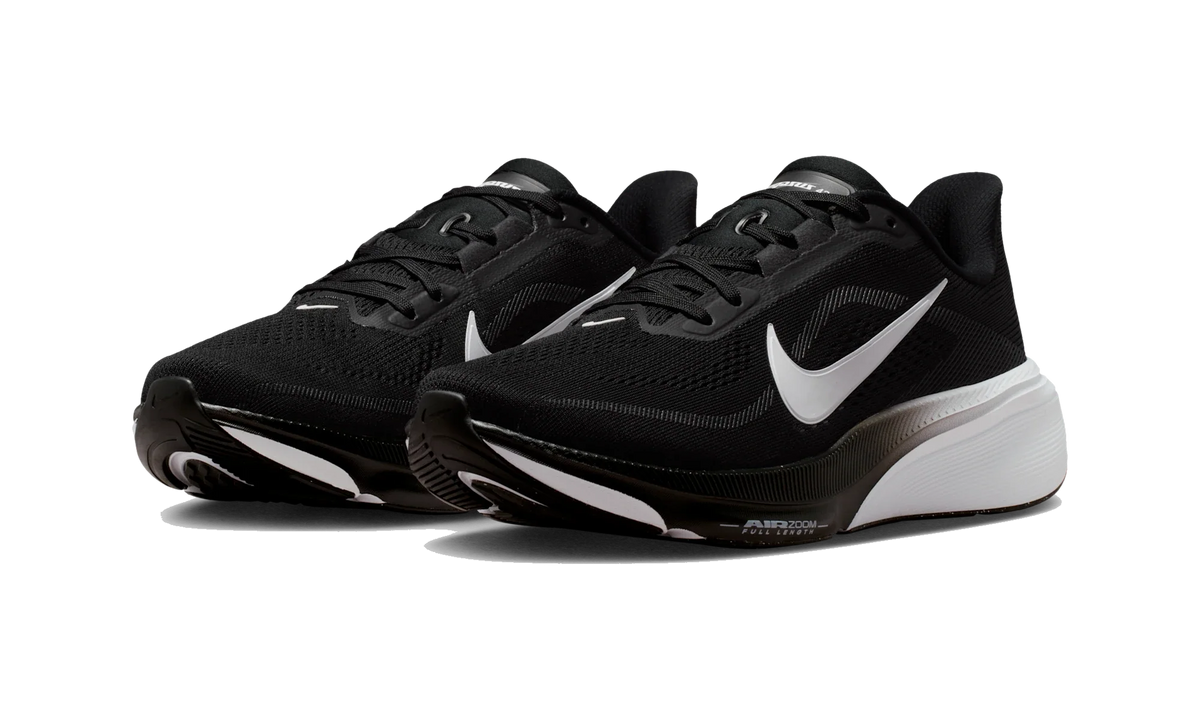 Overkicks - Nike Air Zoom Pegasus 42 Black White (Womens) (IB1881-001) - vista trasera