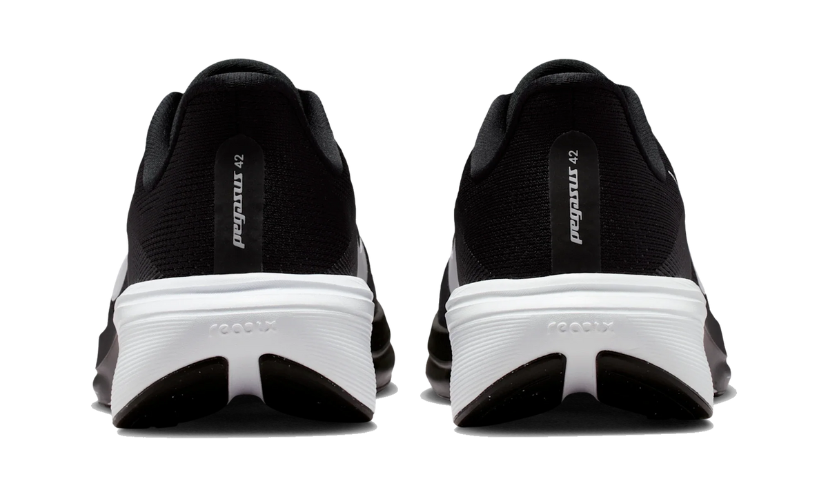 Overkicks - Nike Air Zoom Pegasus 42 Black White (Womens) (IB1881-001) - detalle talon
