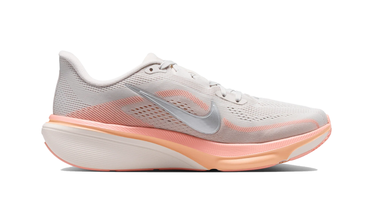 Overkicks - Nike Air Zoom Pegasus 42 Light Bone Arctic Orange (Womens) (IB1881-002) - detalle suela