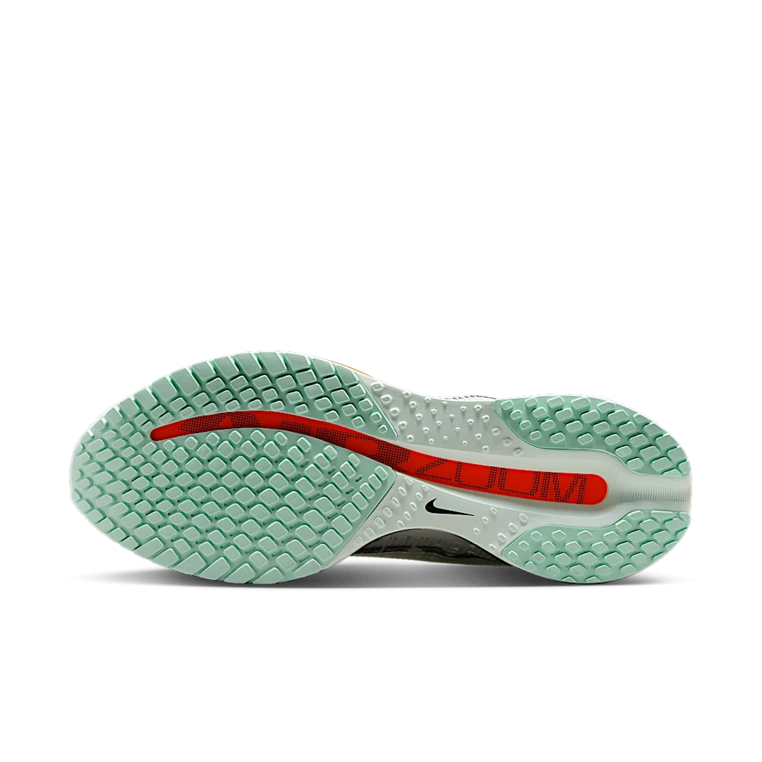 Overkicks - Nike Air Zoom Pegasus Premium Barely Green (HQ2592-301) - detalle suela