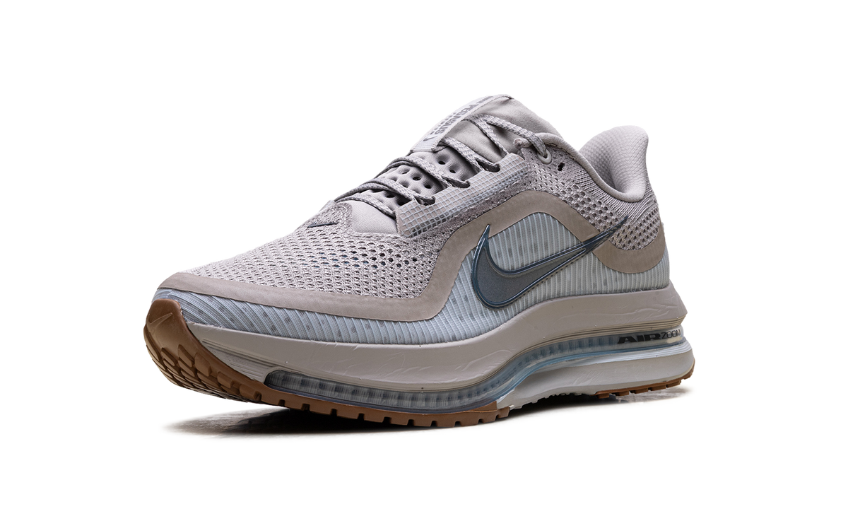 Overkicks - Nike Air Zoom Pegasus Premium College Grey Gum (HQ2592-010) - detalle suela