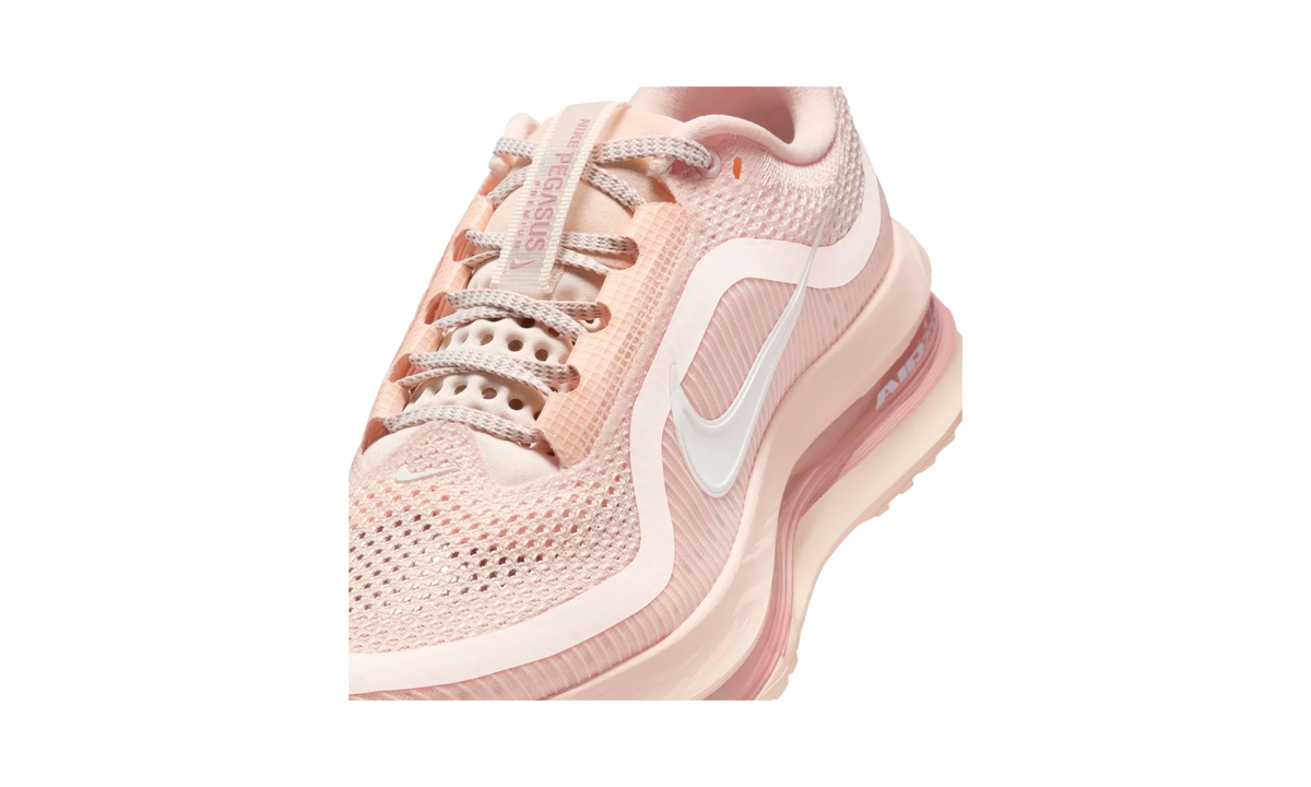 Overkicks - Nike Air Zoom Pegasus Premium Guava Ice (Womens) (HQ2593-801) - detalle lateral interior