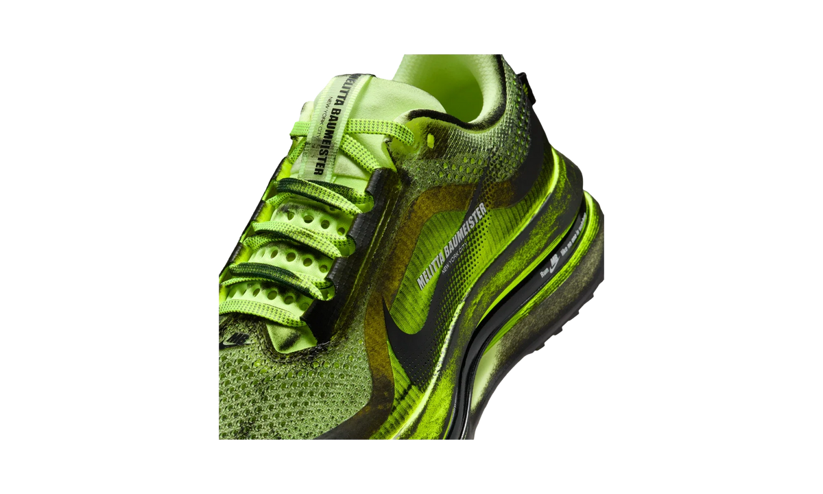 Overkicks - Nike Air Zoom Pegasus Premium Melitta Baumeister Volt (Womens) (IQ7336-700) - detalle lateral interior