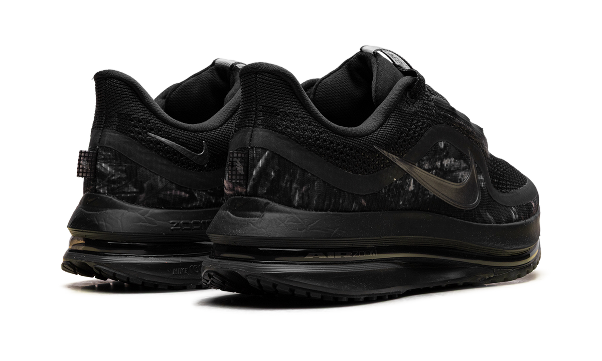 Overkicks - Nike Air Zoom Pegasus Premium Realtree Camo Off Noir (IF9630-001) - par completo