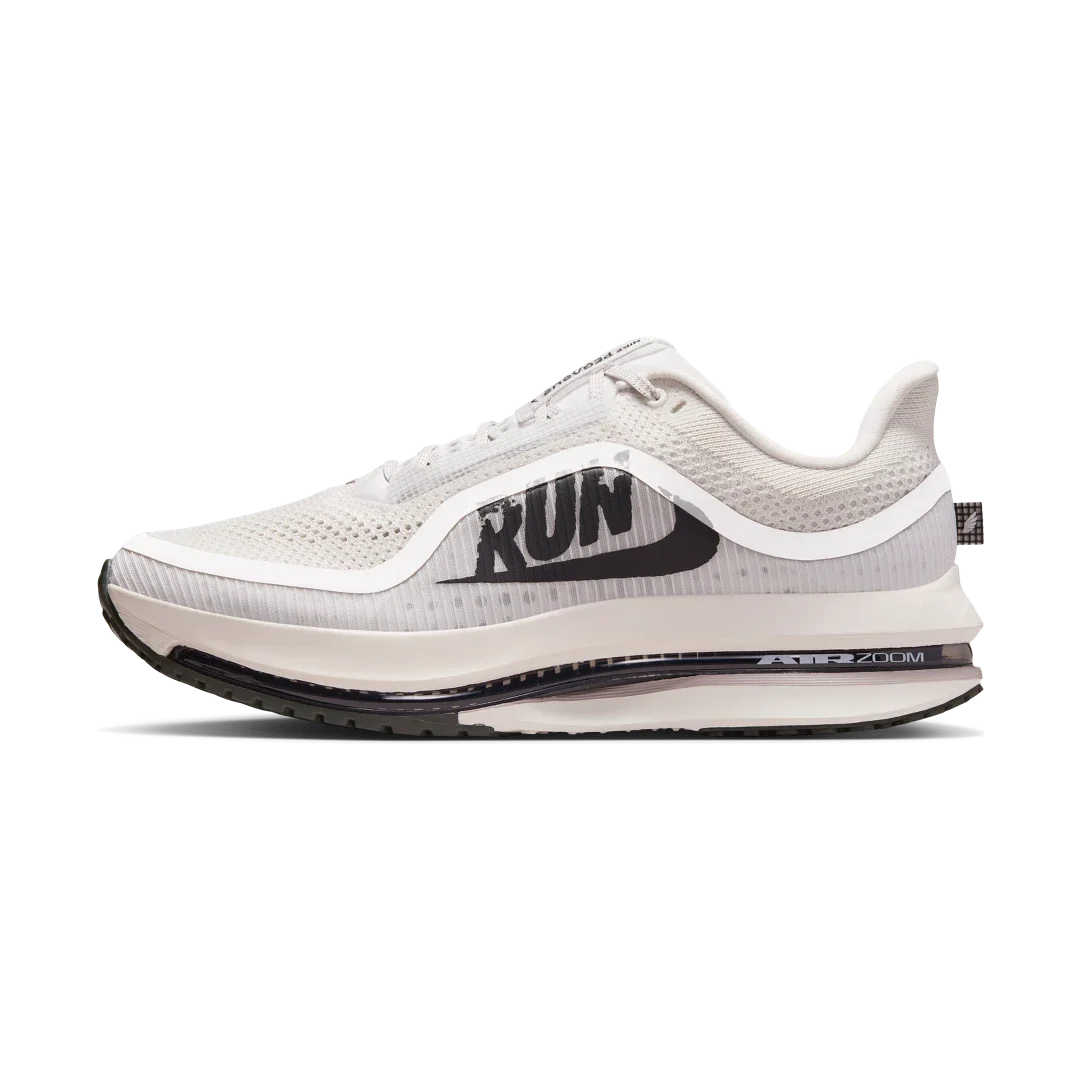 Overkicks - Nike Air Zoom Pegasus Premium Run (IH2288-001) - vista lateral