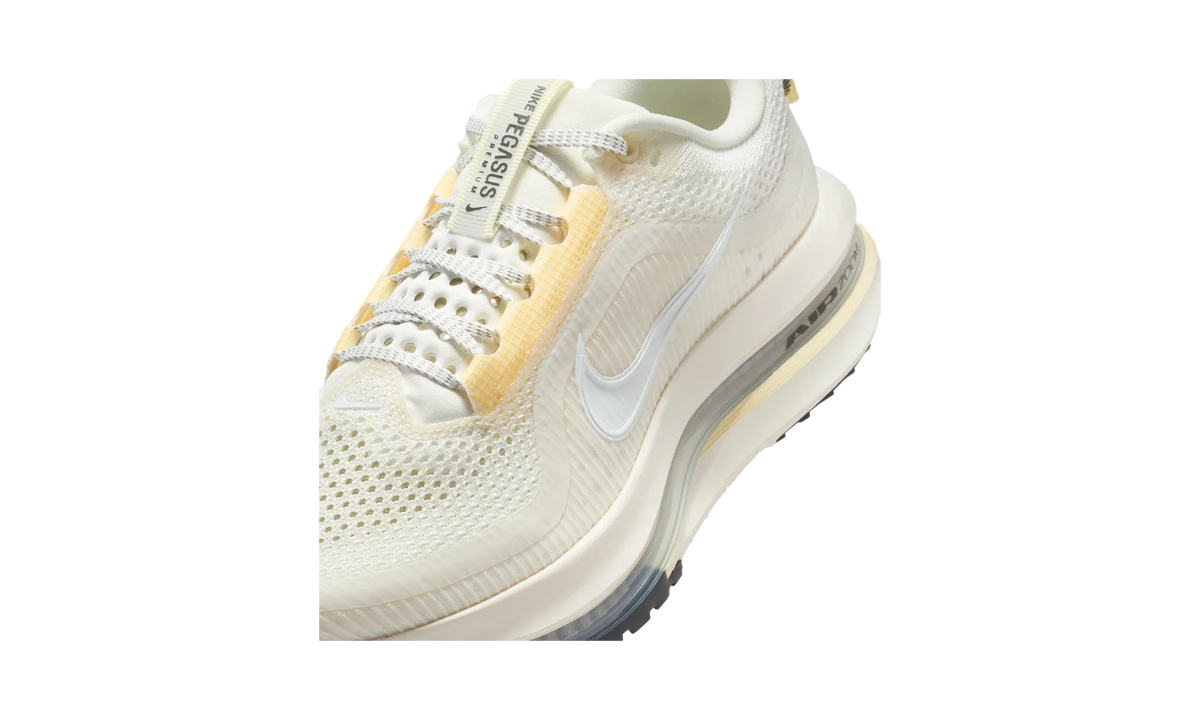 Overkicks - Nike Air Zoom Pegasus Premium Sail Alabaster (Womens) (HQ2593-104) - detalle lateral interior