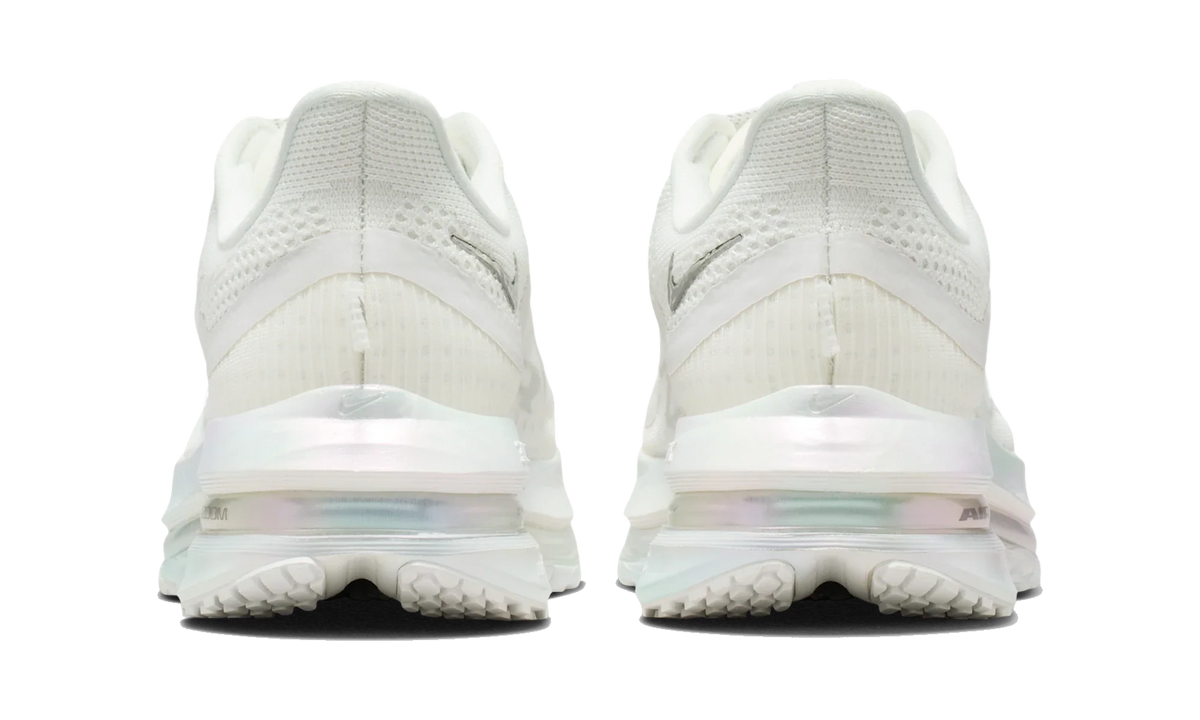 Overkicks - Nike Air Zoom Pegasus Premium Summit White Iridescent (Womens) (IO9918-100) - detalle talon