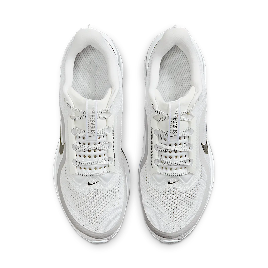 Overkicks - Nike Air Zoom Pegasus Premium White Metallic Silver (HQ2592-102) - par completo