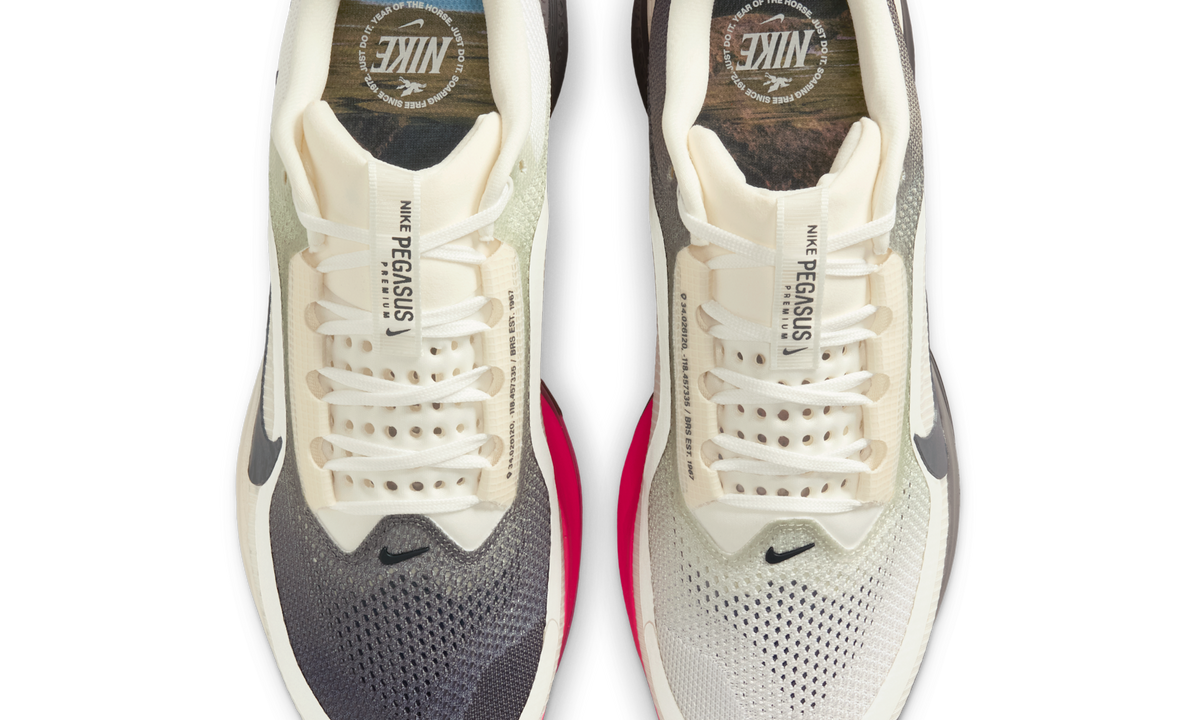 Overkicks - Nike Air Zoom Pegasus Premium Year of the Horse (IQ1130-001) - vista superior