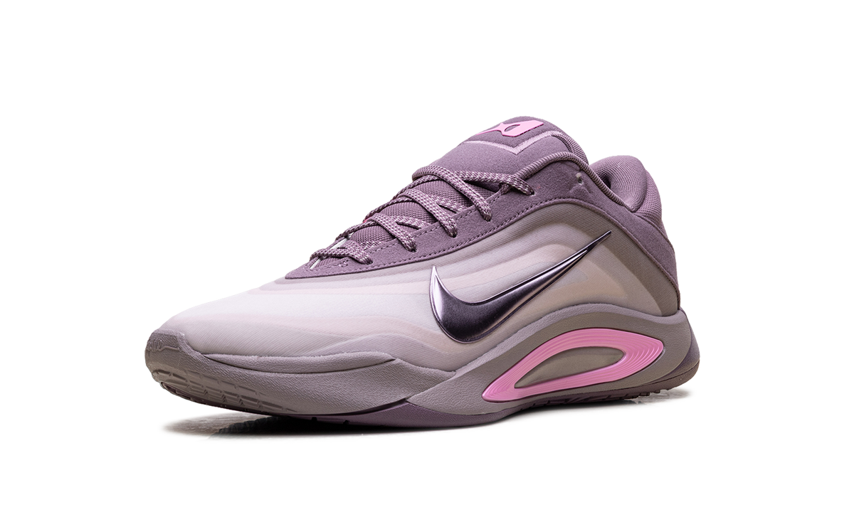 Overkicks - Nike Aja Wilson AOne Dog Mom (Womens) (FZ8605-501) - detalle suela