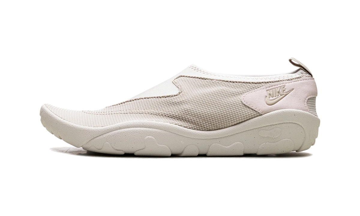 Overkicks - Nike Aqua Turf Light Orewood Brown Desert Khaki (Womens) (FZ5628-100) - vista lateral
