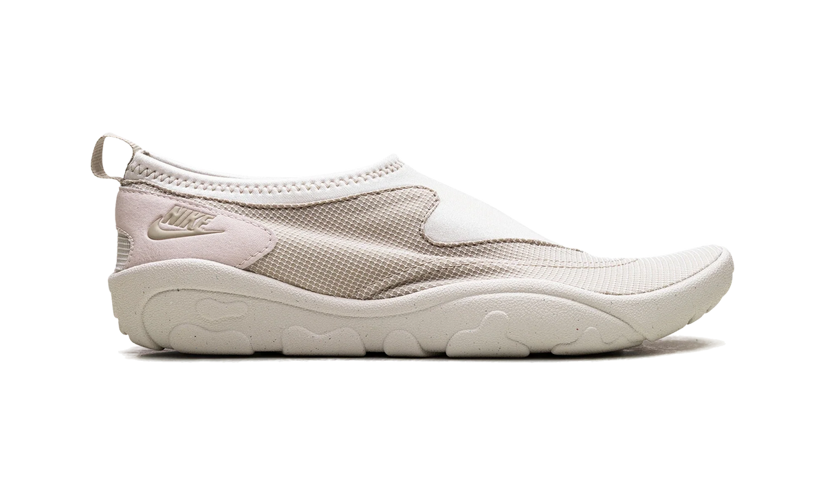 Overkicks - Nike Aqua Turf Light Orewood Brown Desert Khaki (Womens) (FZ5628-100) - detalle talon