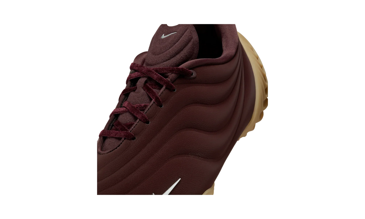 Overkicks - Nike Astra Ultra Burgundy Crush Gum (Womens) (FZ5778-600) - detalle lateral interior