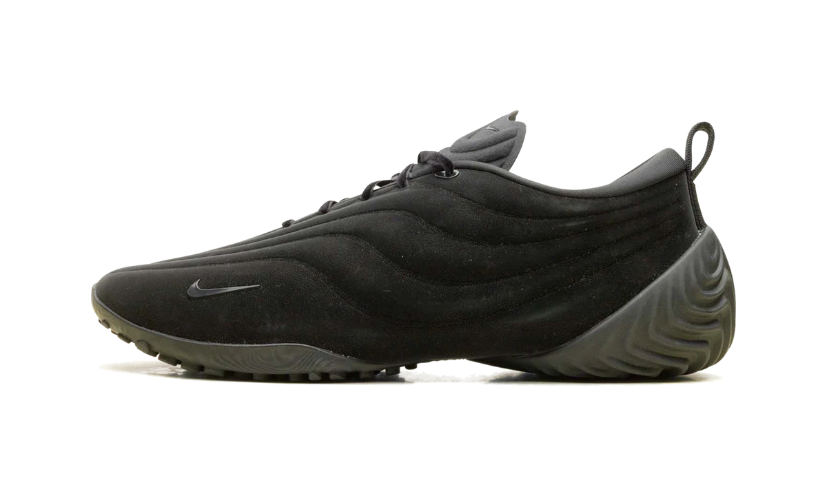 Overkicks - Nike Astra Ultra Triple Black (Womens) (FZ5778-004) - vista lateral