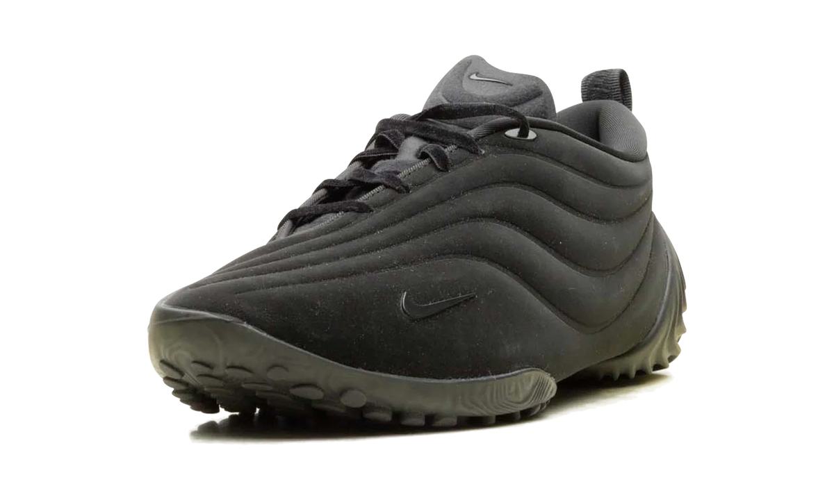 Overkicks - Nike Astra Ultra Triple Black (Womens) (FZ5778-004) - detalle suela