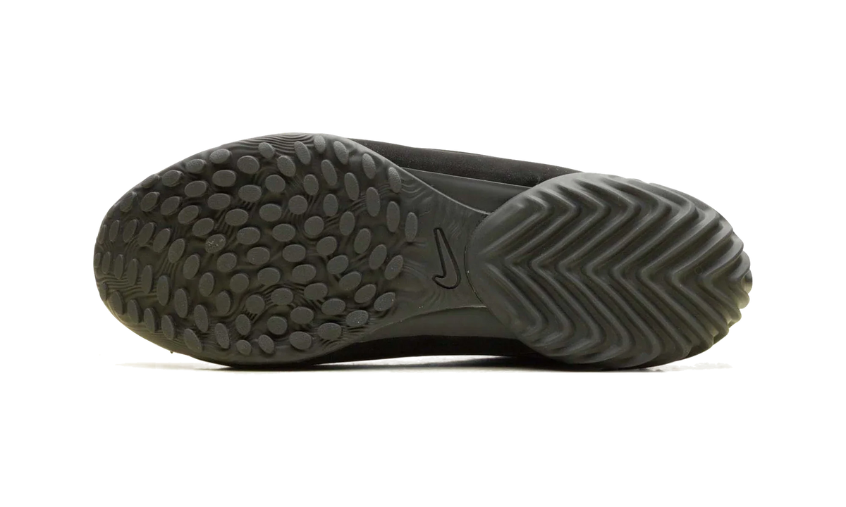 Overkicks - Nike Astra Ultra Triple Black (Womens) (FZ5778-004) - vista superior
