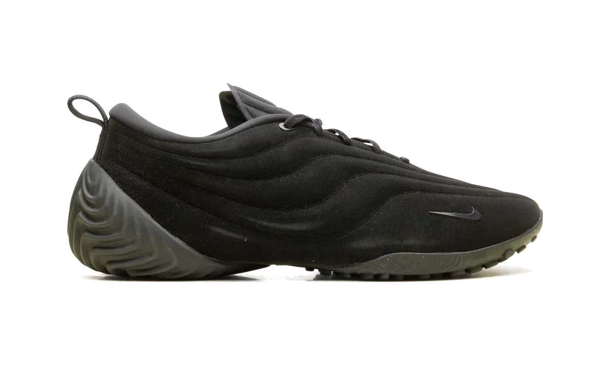 Overkicks - Nike Astra Ultra Triple Black (Womens) (FZ5778-004) - detalle talon