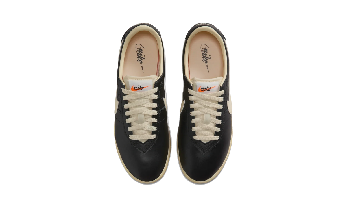 Overkicks - Nike Astro Grabber Black Muslin Sail (Womens) (II1259-001) - vista superior