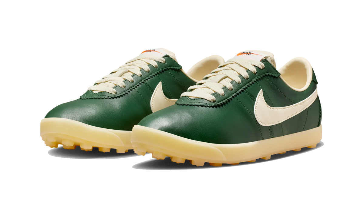 Overkicks - Nike Astro Grabber Fir Muslin (Womens) (II1259-300) - vista trasera