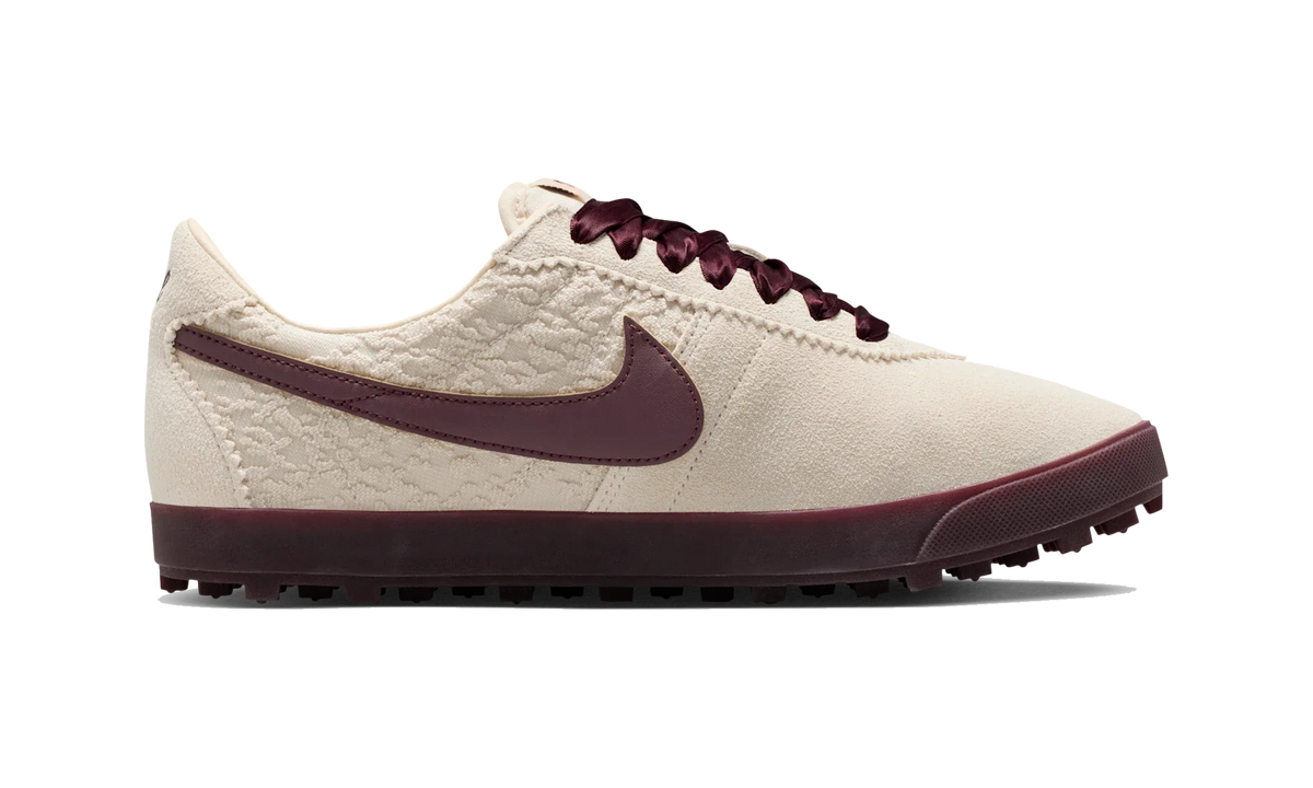 Overkicks - Nike Astro Grabber Leather SE Light Cream Burgundy Crush (Womens) (IQ3367-299) - detalle suela