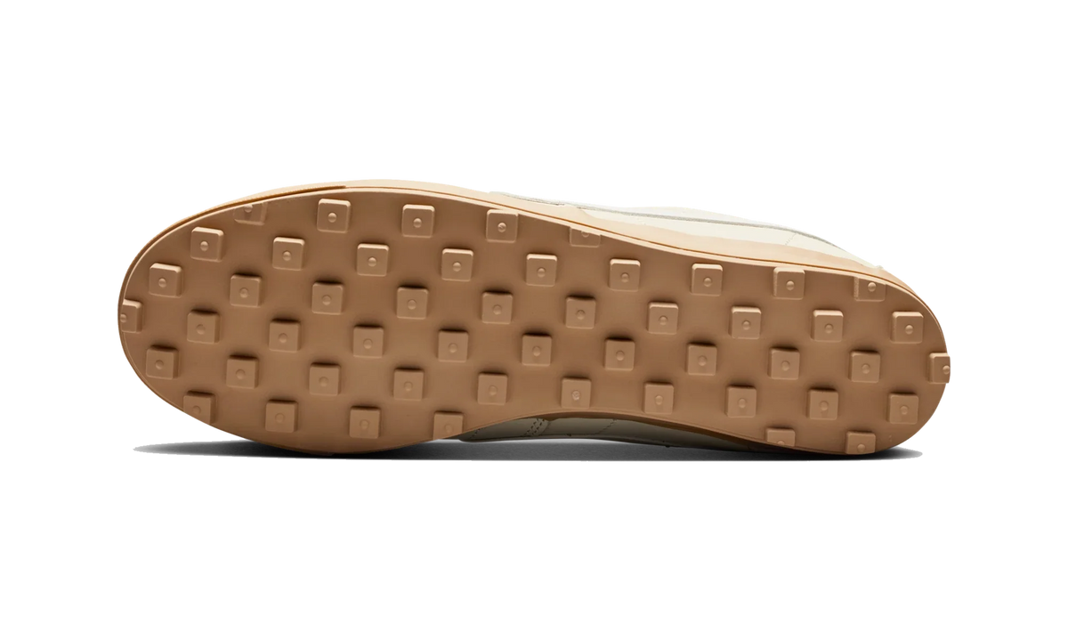 Overkicks - Nike Astro Grabber QS Coconut Milk (IH2341-100) - par completo