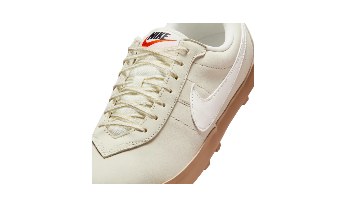 Overkicks - Nike Astro Grabber QS Coconut Milk (IH2341-100) - detalle lateral interior