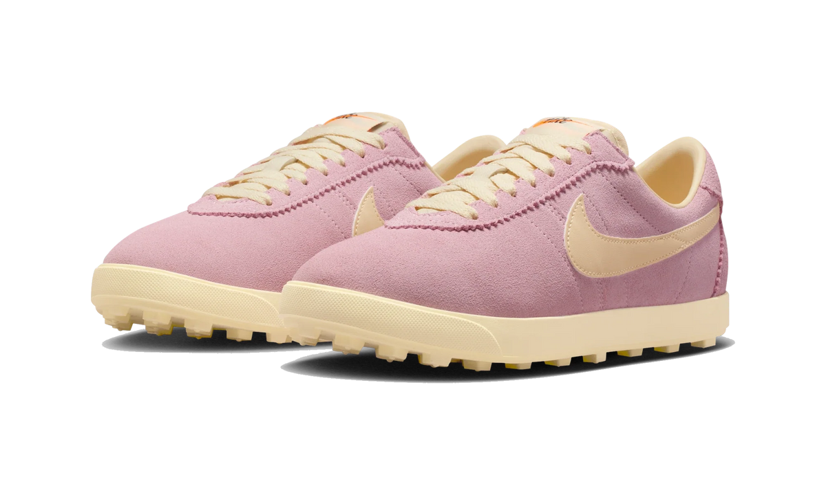 Overkicks - Nike Astro Grabber Suede Pink Foam Muslin (Womens) (IQ7611-600) - vista trasera