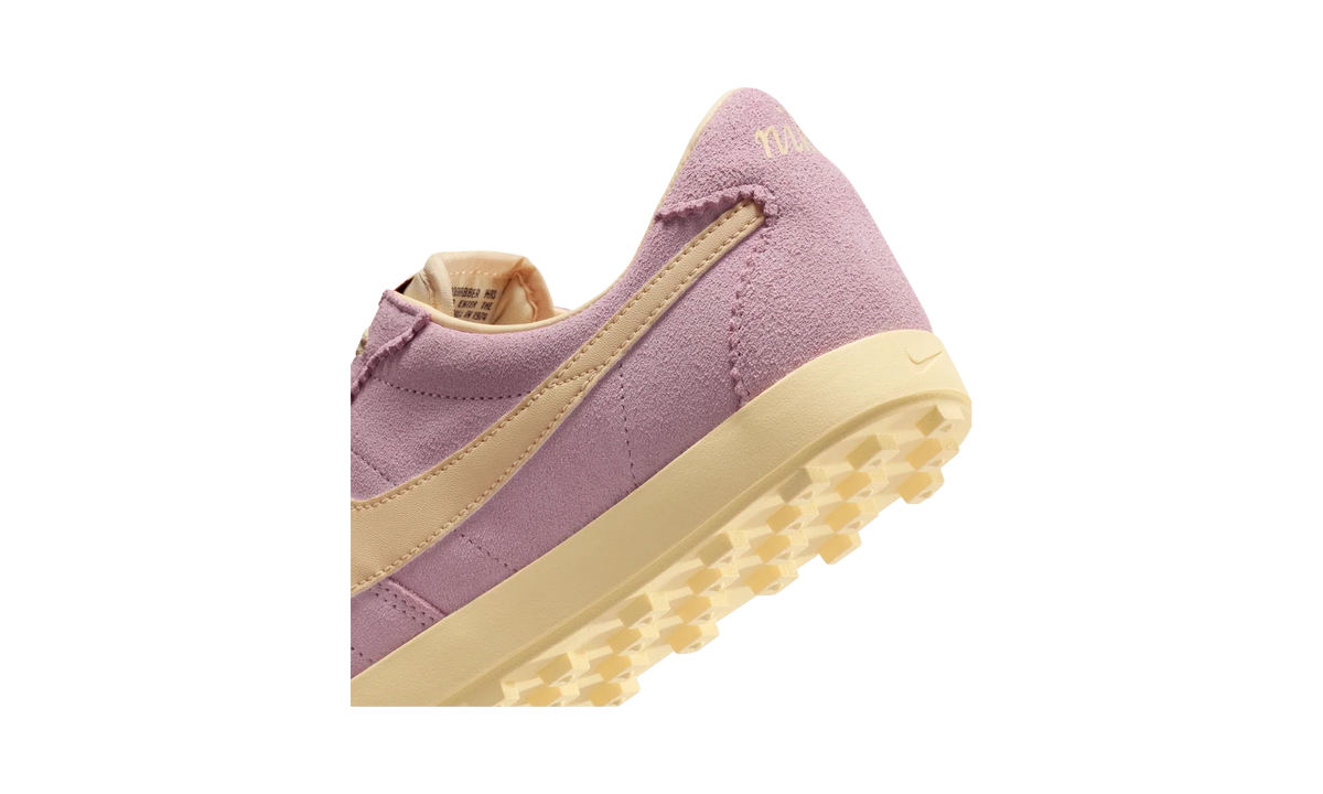 Overkicks - Nike Astro Grabber Suede Pink Foam Muslin (Womens) (IQ7611-600) - detalle