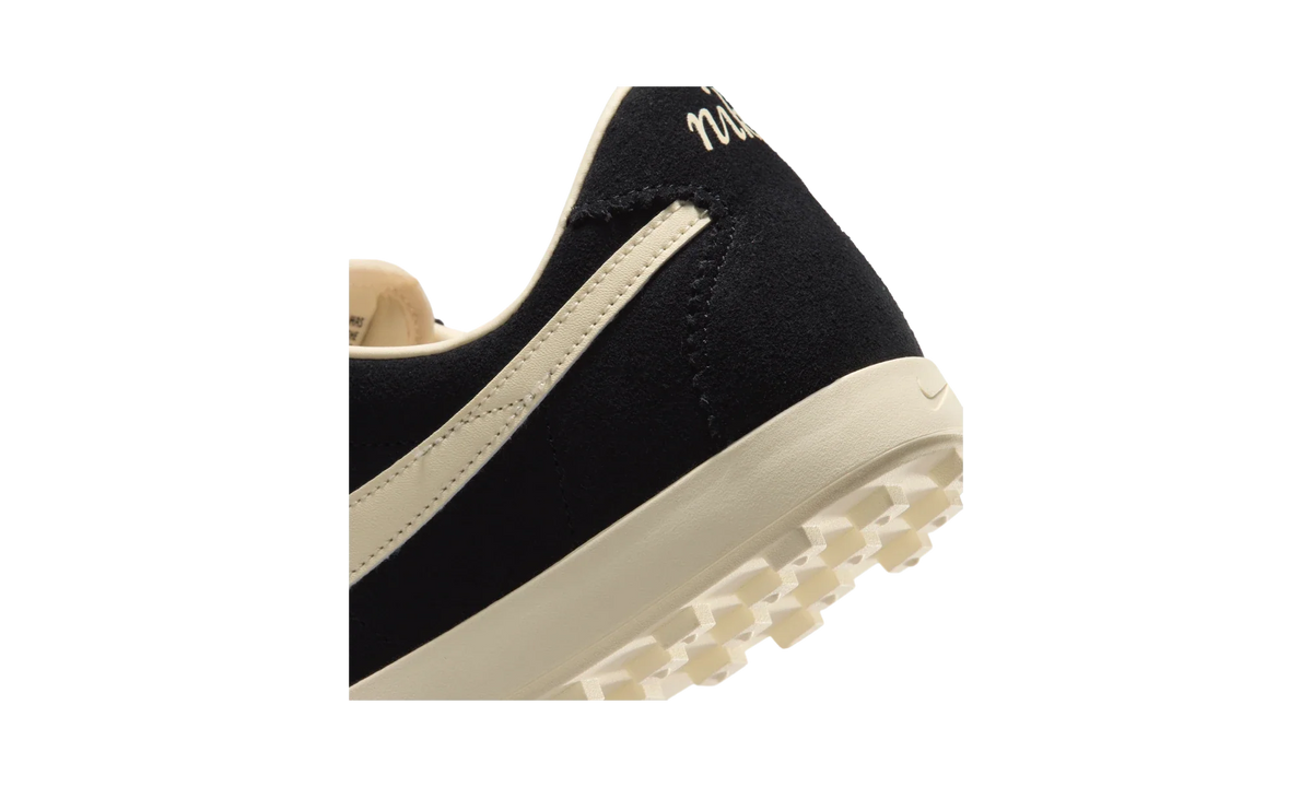 Overkicks - Nike Astrograbber Suede Black Muslin (Womens) (IQ7611-001) - detalle