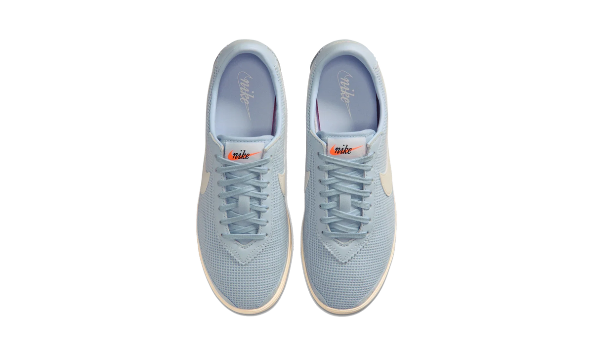 Overkicks - Nike Astrograbber Textile Hydrogen Blue Muslin (Womens) (II1248-400) - vista superior