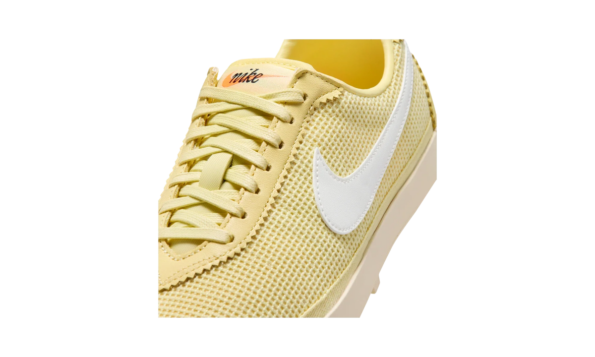 Overkicks - Nike Astrograbber Textile Soft Yellow Sail (Womens) (II1248-700) - detalle lateral interior